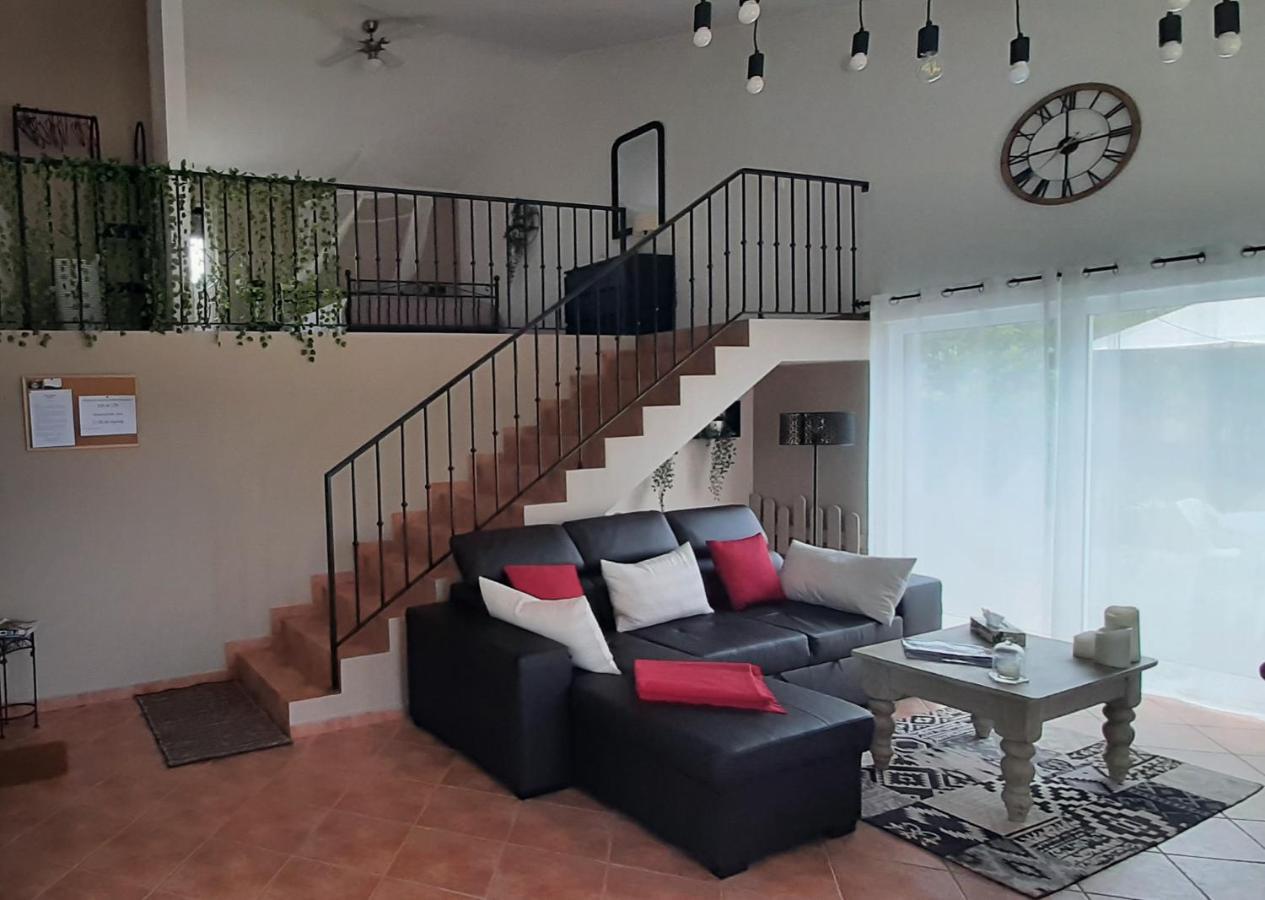 A Casa Francesa Villa Anceriz Exterior photo